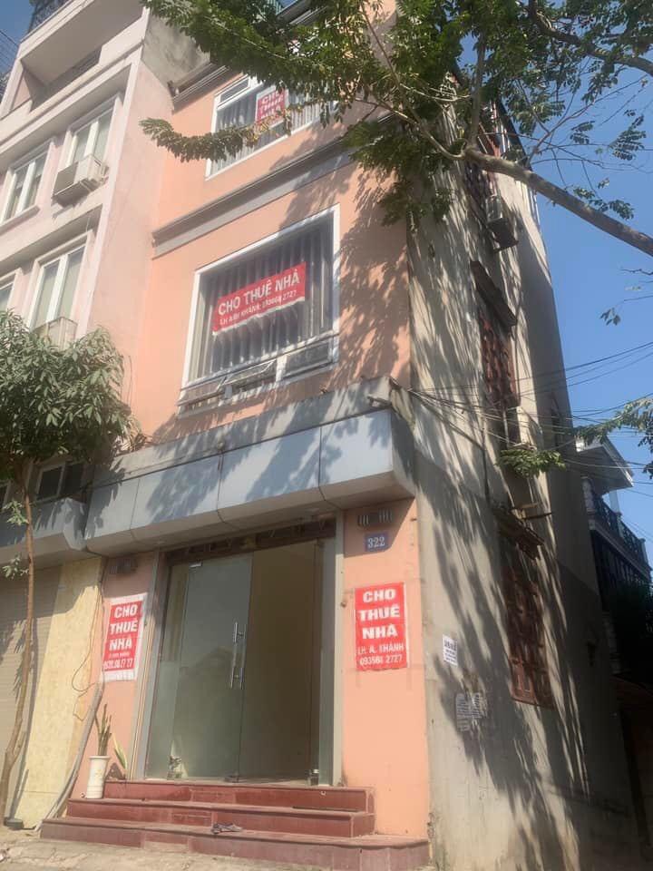 Cho thuê nhà mặt đường âu cơ (gần công viên nước hồ tây)