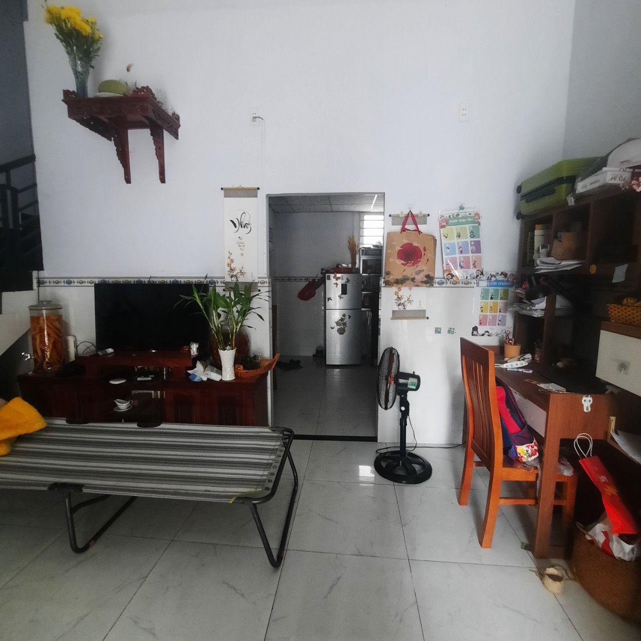 Nhà HXH đình phong phú DT 50m cấp 4 giá tốt