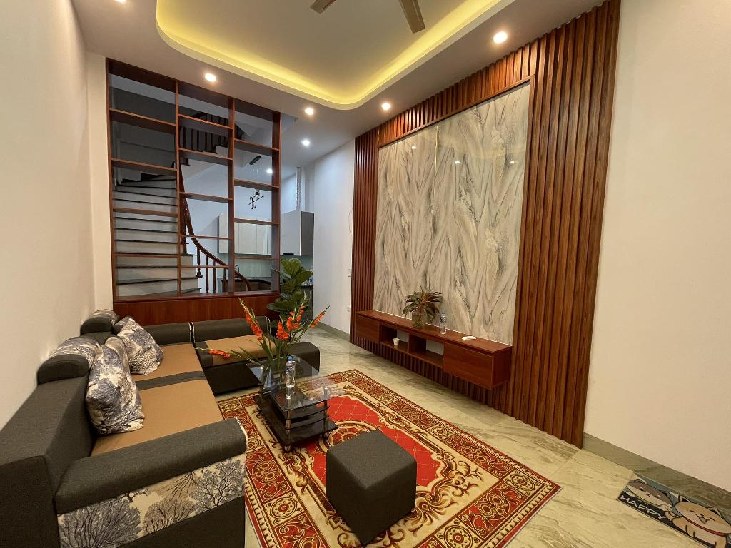 Nhà ngõ 1 Khâm Thiên. Nhà mới đẹp long lanh. DT 30m2x4T, mt 3.3m. Giá 3.89m2