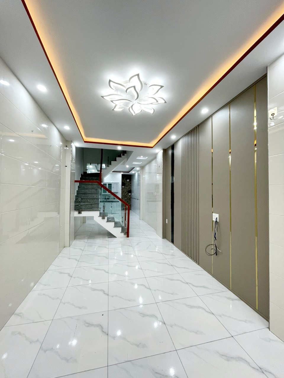 Bán nhà Lý Hồng Nhật - Cát Bi, diện tích 45m 2 tầng GIÁ 1.55 tỉ ngõ cực nông