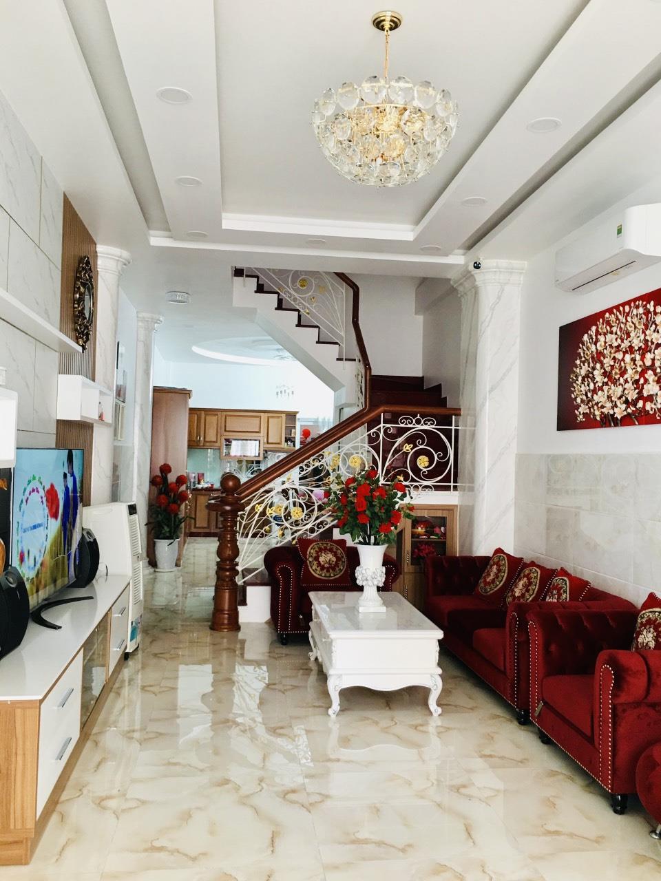 SIÊU PHẨM QUẬN 5-CHỦ GẤP BÁN GIẢM 3TỶ - CHỈ CÒN 22TỶ + Siêu phẩm Quận 5, VỊ TRÍ CỰC KỲ ĐẮC ĐỊA, đỉnh của đỉnh, giáp