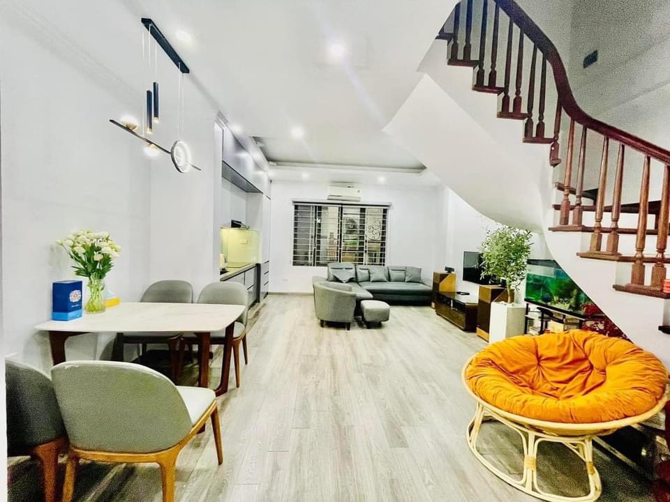 NGỌC THỤY - LONG BIÊN - 48M - LÔ GÓC - NGÕ RỘNG - GẦN MIPEC - HÀNG XÓM PHỐ CỔ - NHỈNH 3 TỶ