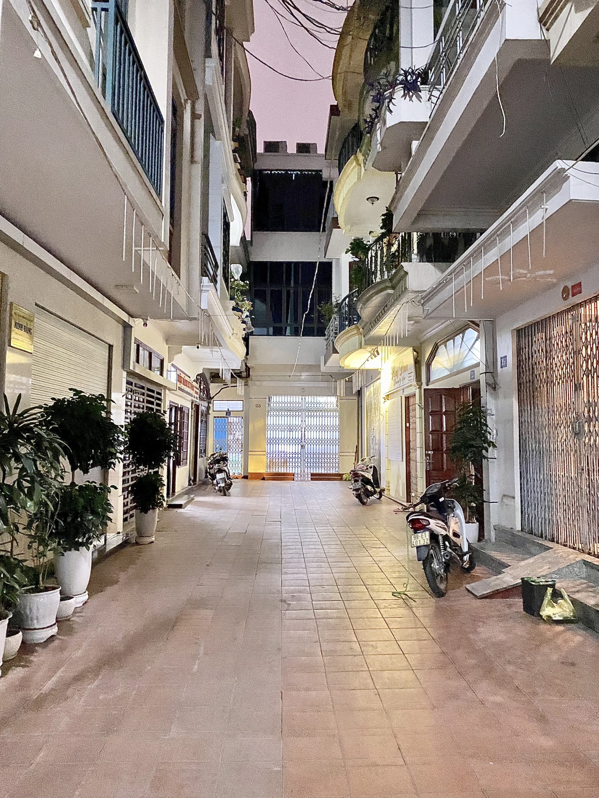 ...NHÀ LẠCH TRAY NGAY SÂN BÒNG 48M2 2 TẦNG ĐỘC LẬP CHỈ HƠN TỶ NỘI THẤT CỰC ĐẸP...