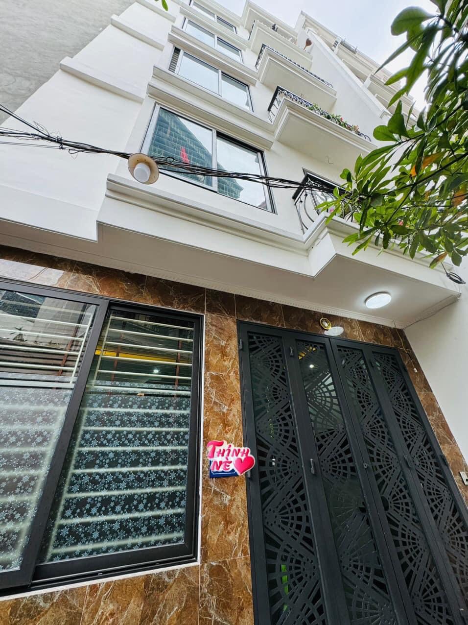 HÀNG HIẾM TT Q.ĐỐNG ĐA 40m 4T 4PN Mt 5m 4.2 TỶ