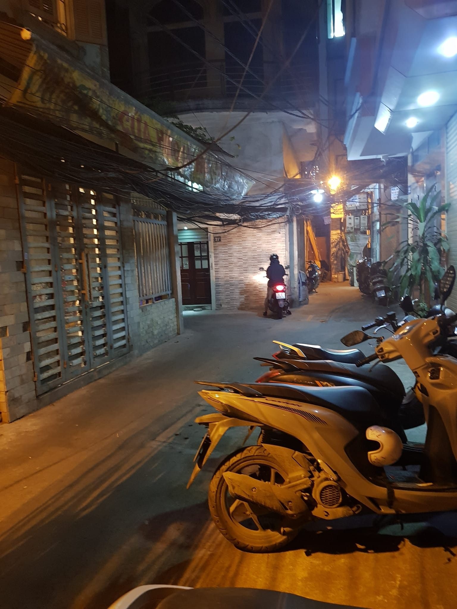 Bán Nhà ngõ 252 Tây sơn - Đống Đa , Nhà đẹp 6 tầng oto cách nhà 10m DT 38m Giá bán 5,5 Tỷ
