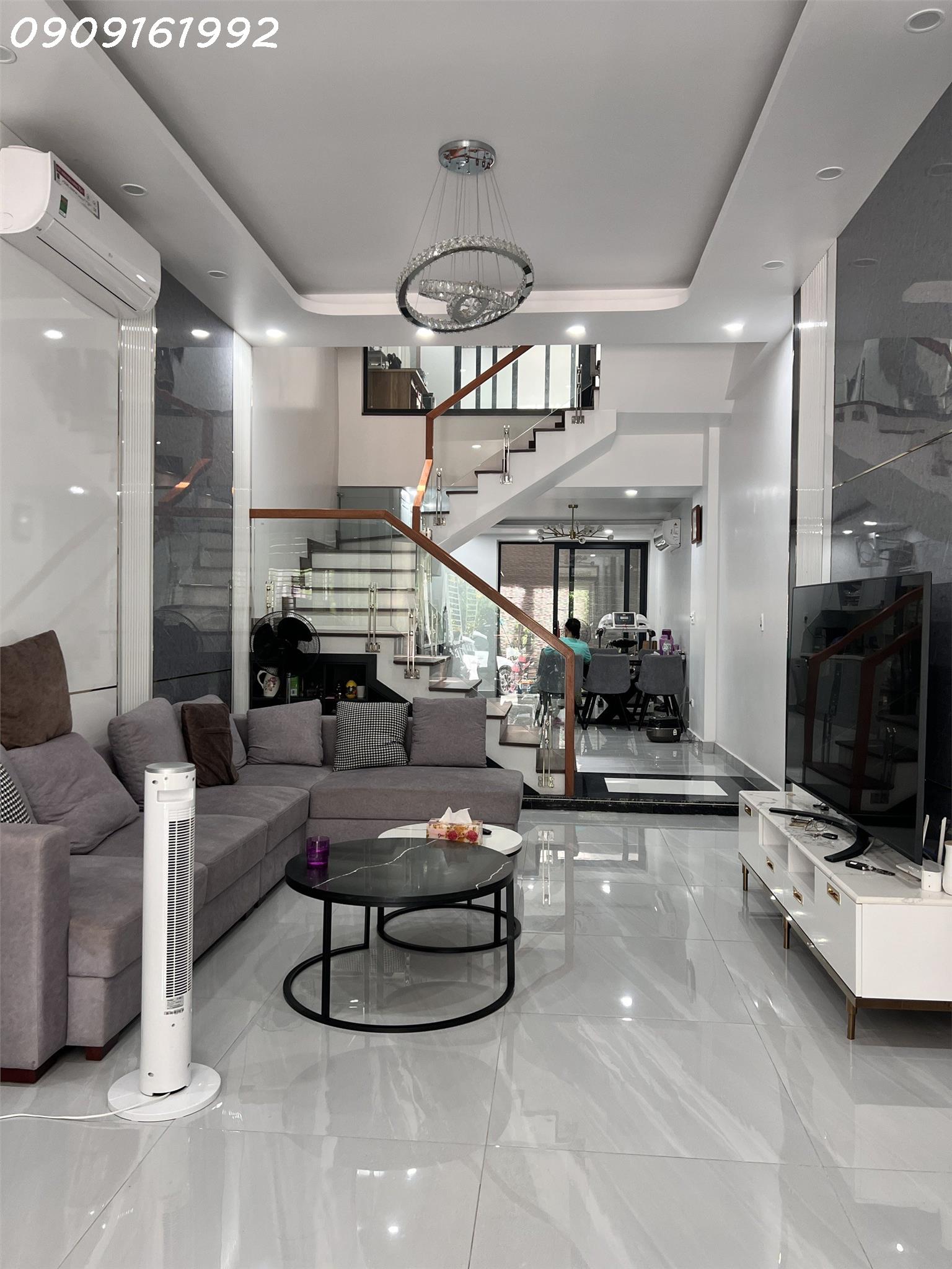 Nhà mặt đường khu Quán Nam độc lập sân cổng 86m2 chỉ 6,6 tỷ