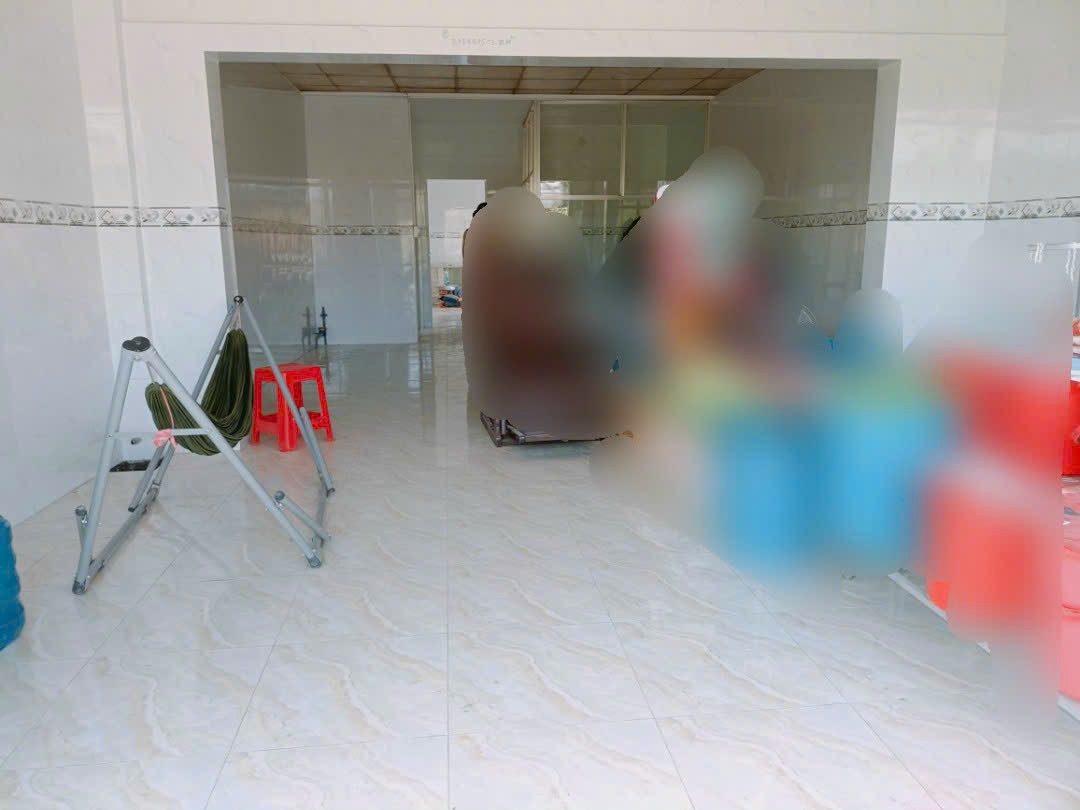 4. Nhà 9 triệu 2 góc mặt tiền gần chợ Bà Bộ