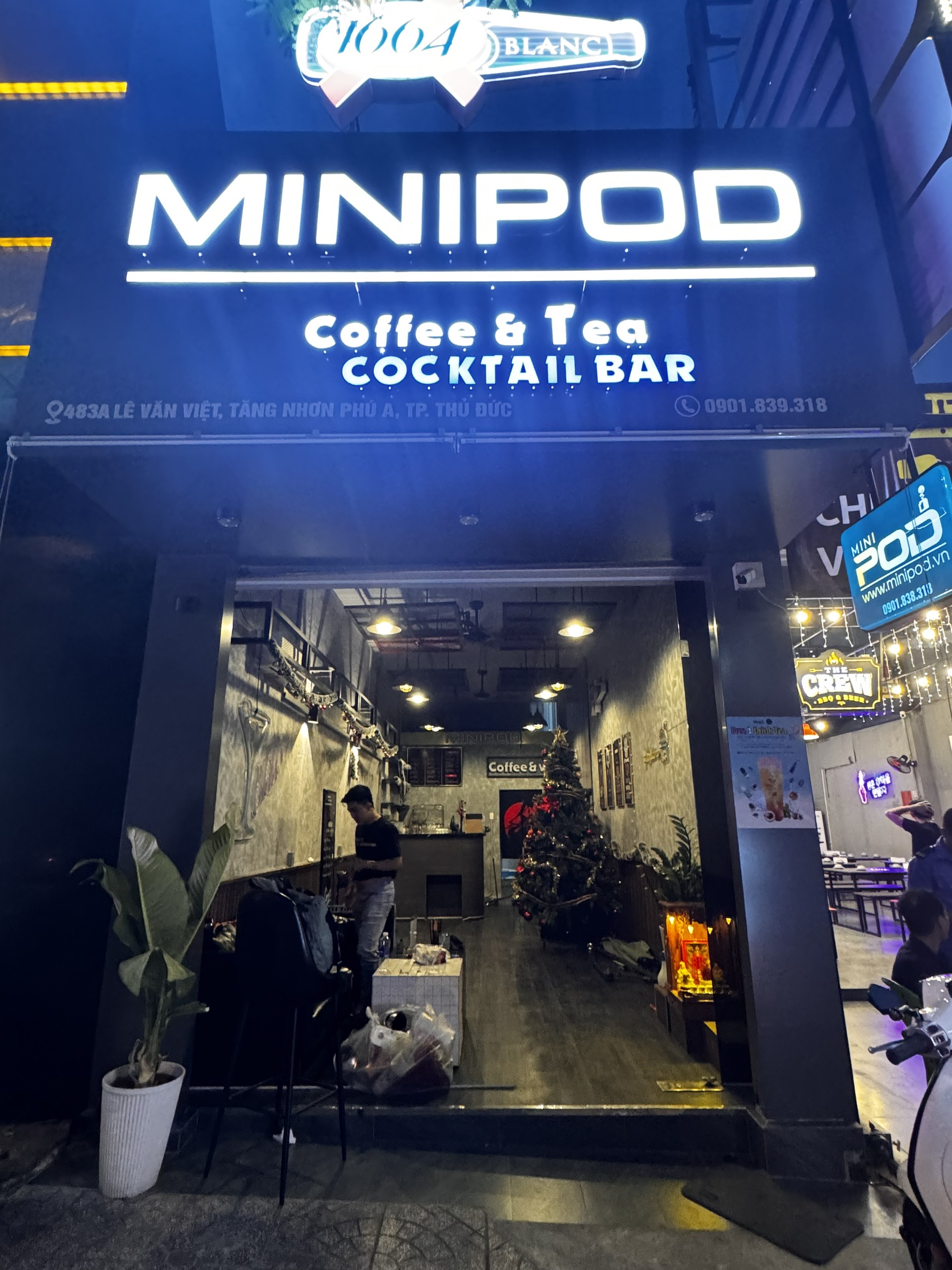 TP Thủ Đức ( Quận 9 ) , Sang Mặt Bằng Rẻ 49 tr cho Làm Quán Cafe,MT đường lớn sầm uất, Tel : 0706522226