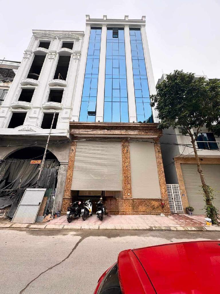 Bán nhà phố Nghĩa Đô - Cầu Giấy - 110m2 - MT 8m - Xây Văn Phòng - Ô tô Tránh - Vỉa Hè