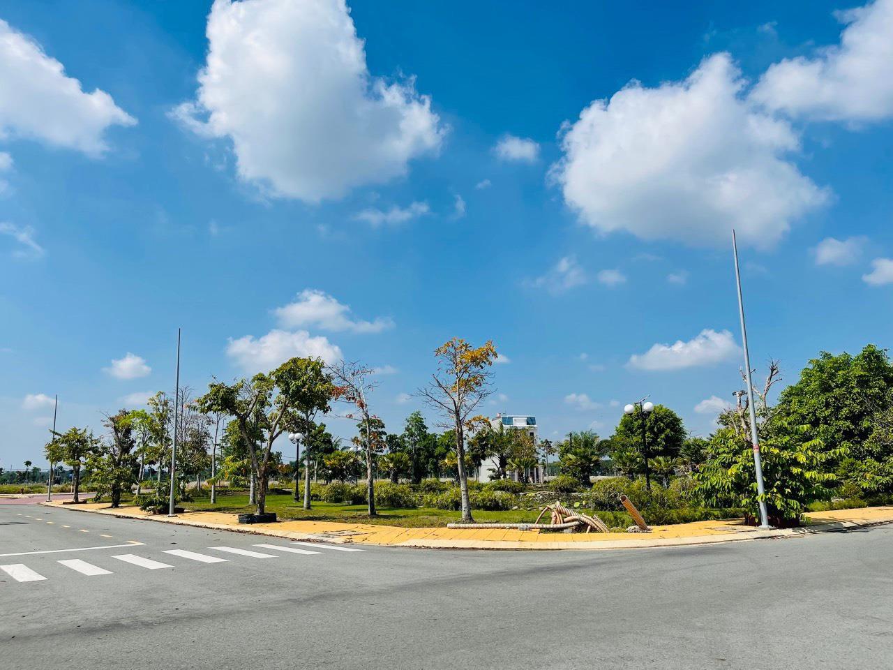 Chính Chủ CẦN BÁN GẤP LÔ GÓC tại Dự Án Mega City 1, Bến Cát, Bình Dương