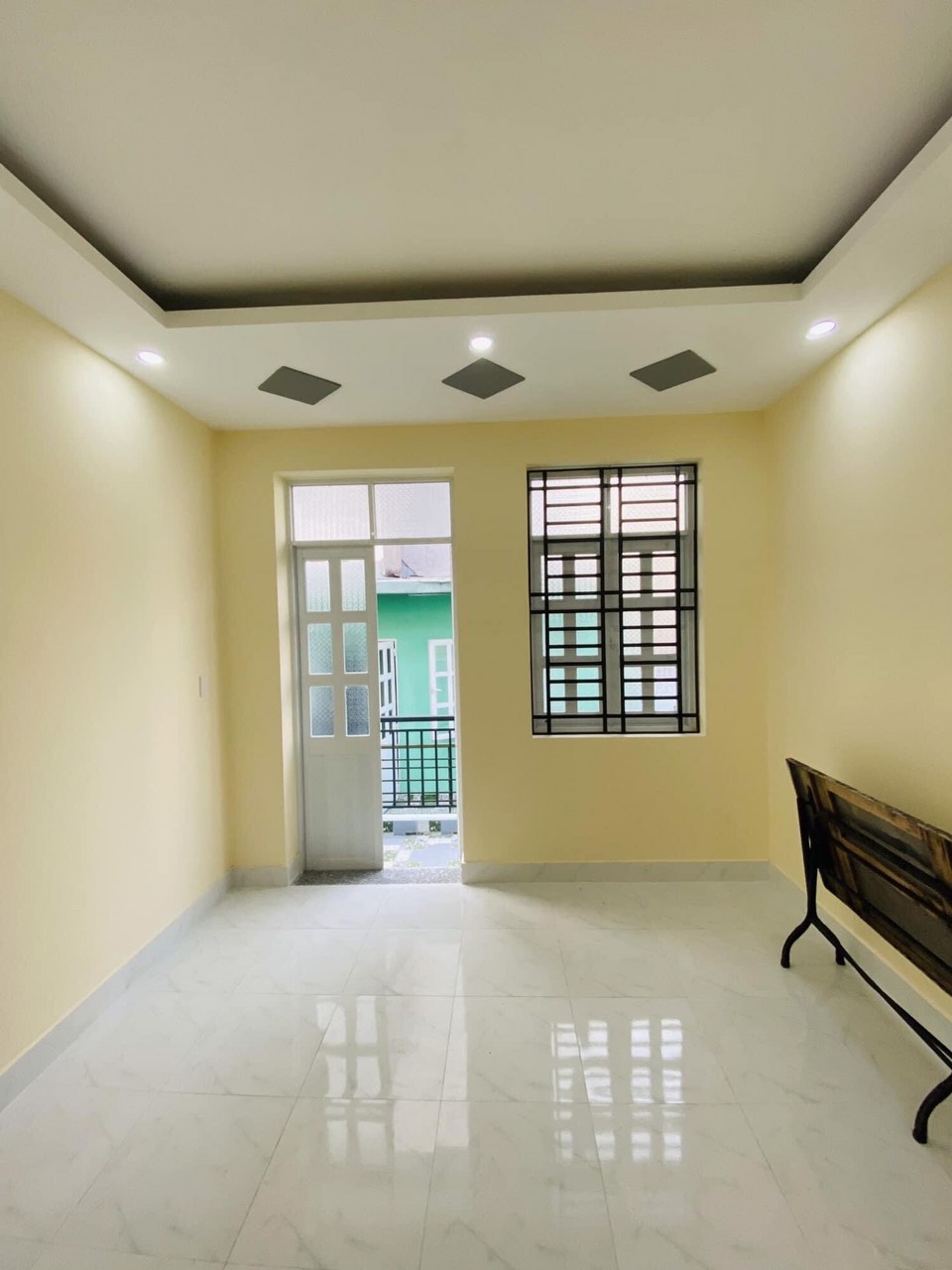 NHà đẹp giảm kế MT Thoại Ngọc Hầu quận Tân Phú 54m2 -2 Tầng chỉ 4.5 tỷ