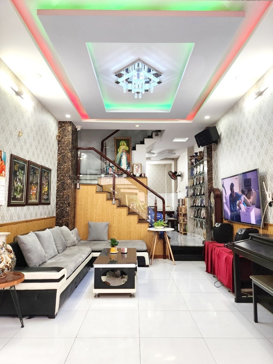 Bán nhà hẻm oto Tân Sơn Nhì quận Tân Phú 4 x 16M - 3 tầng BTCT chỉ 4ty950