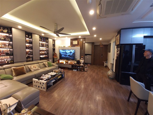 Bán Căn Chung Cư Đường lạc Long Quân - Tây Hồ Dt105m 3p Ngủ Tầng 9 5.8 tỷ