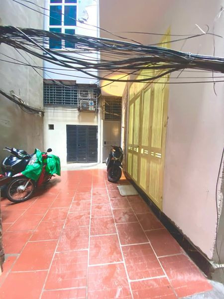 Bán Nhà Trung Tâm Thanh Xuân Ngõ Rộng Nhà Mới ở Ngay Đón Tết DT 40m /5 Tầng Giá 5,15 tỷ