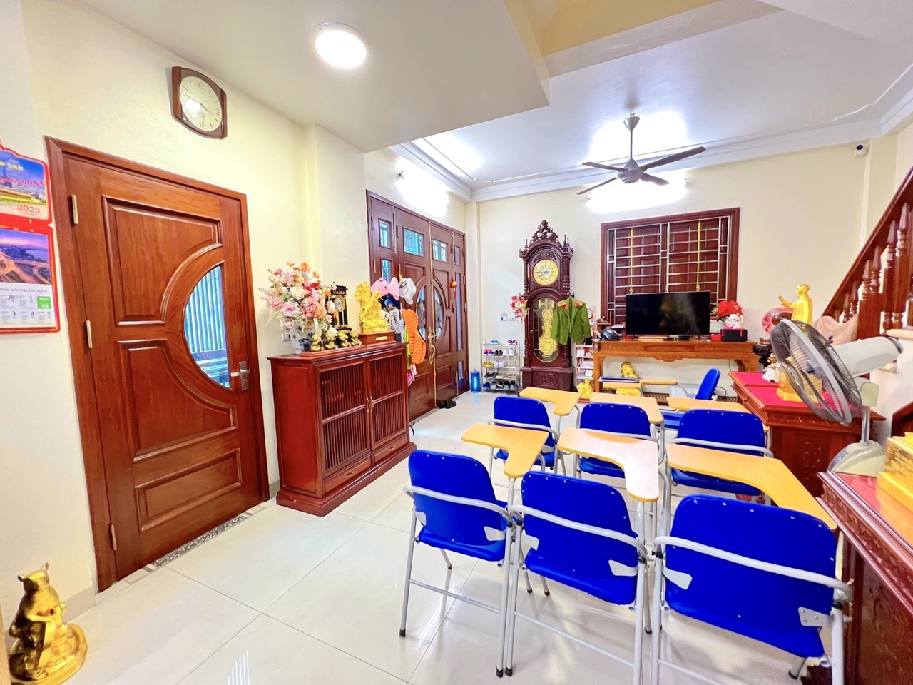 HOA HẬU HAI BÀ TRƯNG , PHAN LÔ Ô TÔ TRÁNH , NỘI THẤT SANG SỊN 2 MẶT THOÁNG 45M5T CHỈ NHỈNH 10 TỶ