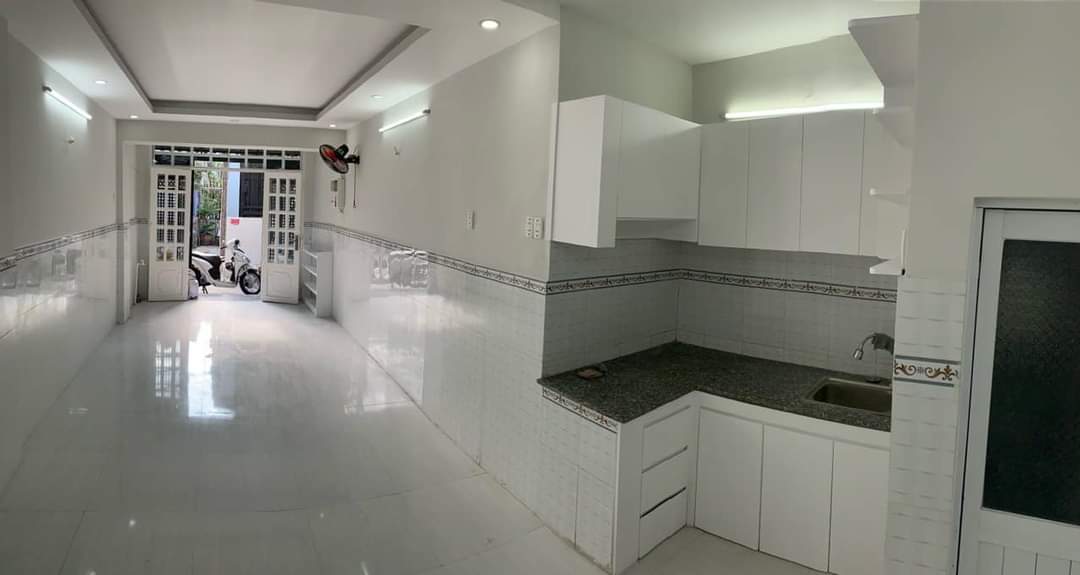 Bán gấp Nhà đẹp-sân rộng, 10m xe hơi,50m MT Phan Văn Trị 40m2 2PN thông chỉ 3.x tỷ 0989998427