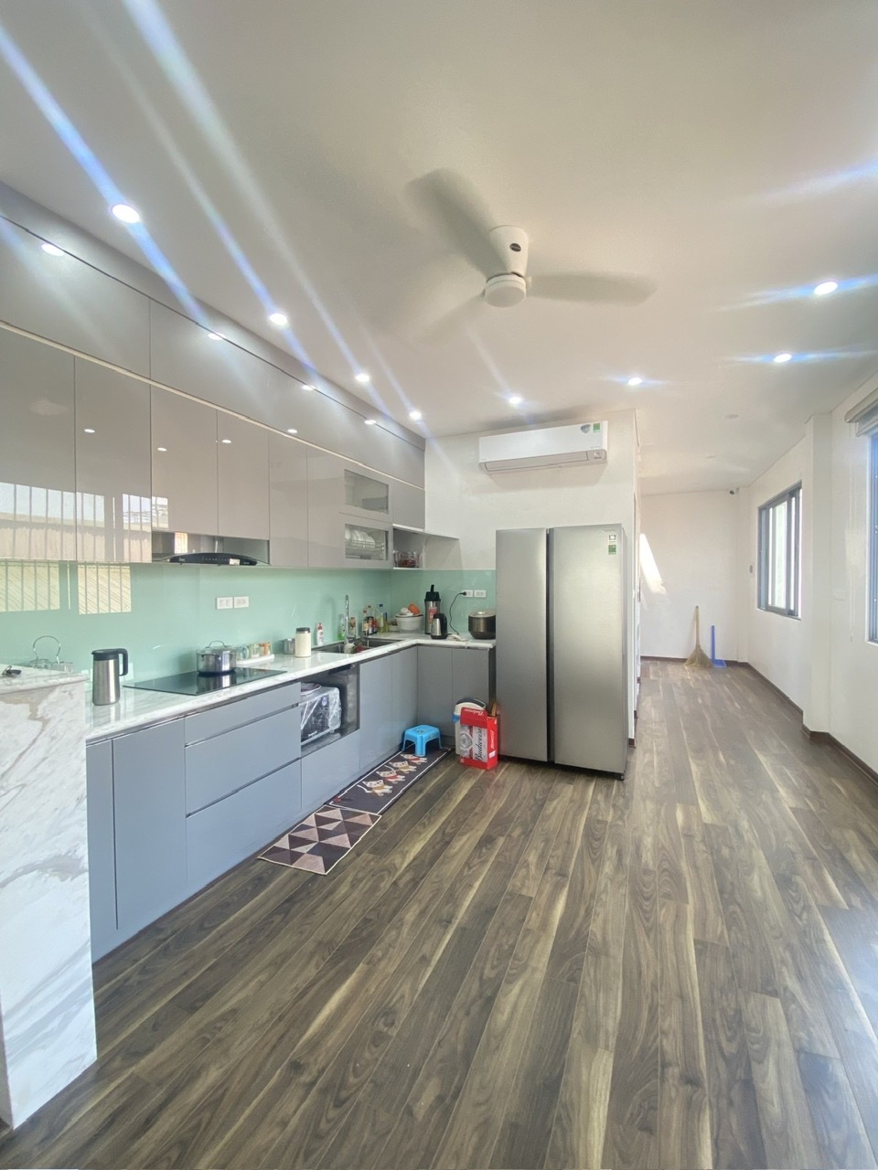 SIÊU PHẨM MỚI ĐÓN TẾT LÔ GÓC KD THANG MÁY OTO TRÁNH CÁCH PHỐ CHÍNH 10 M 65 M 6 T CHỈ 17,5 TỶ