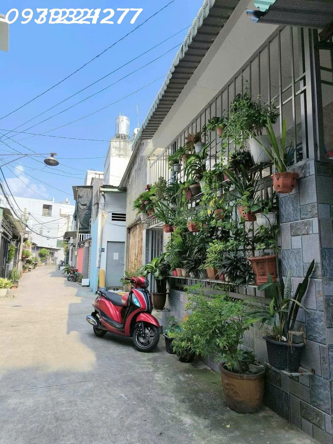 BÁN NHÀ ĐƯỜNG ĐẶNG VĂN BI, BÌNH THỌ THỦ ĐỨC ,65M2 [ 5 X 13 ] 2 TẦNG ,3 PHÒNG NGỦ ,3 VỆ SINH , NHÀ SỔ HỒNG RIÊNG , HOÀN