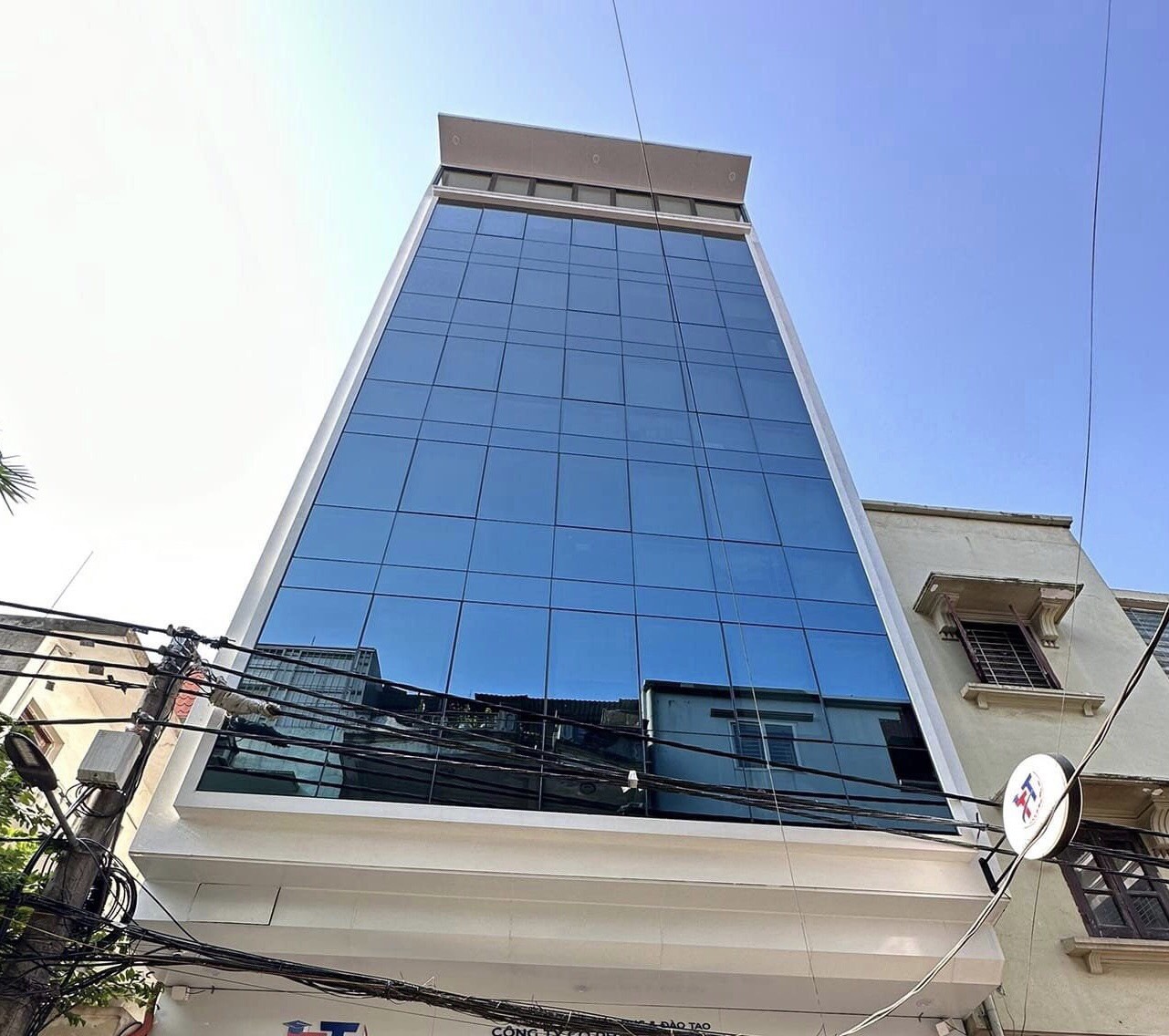 TÒA NHÀ 9 TẦNG THANG MÁY NGAY PHỐ NGỤY NHƯ KON TUM - PHÂN LÔ VIP NHẤT THANH XUÂN - MẶT TIỀN ĐẸP