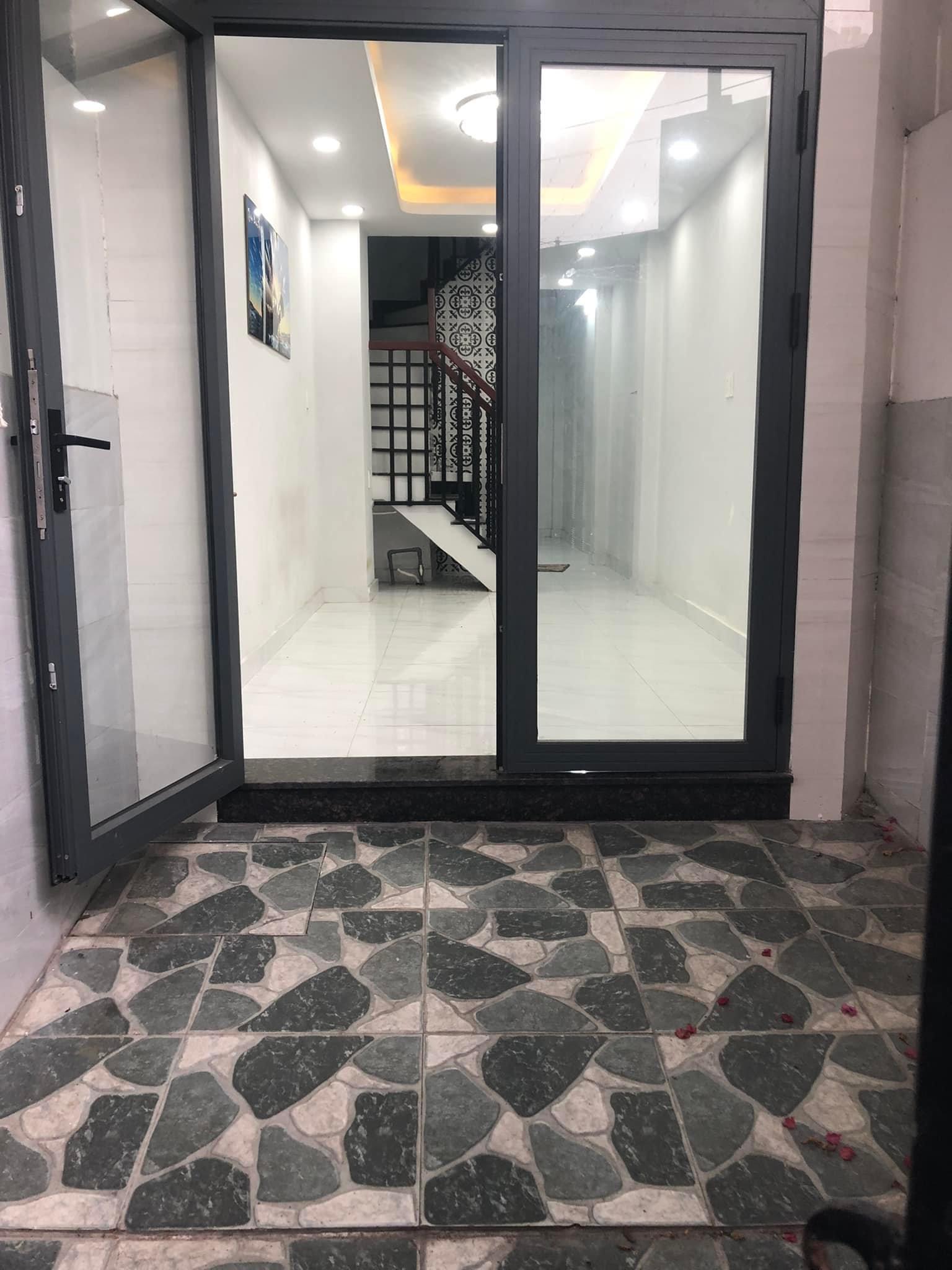 CỰC RẺCHỈ NHỈNH 3 TỶ- NHÀ 3 TẦNG- 3PN -35M2-NHÀ MỚI Ở NGAY-NGUYỄN SĨ SÁCH-F15-TB0️⃣3️⃣9️⃣3️⃣2️⃣0️⃣4️⃣0️⃣1️⃣1️⃣