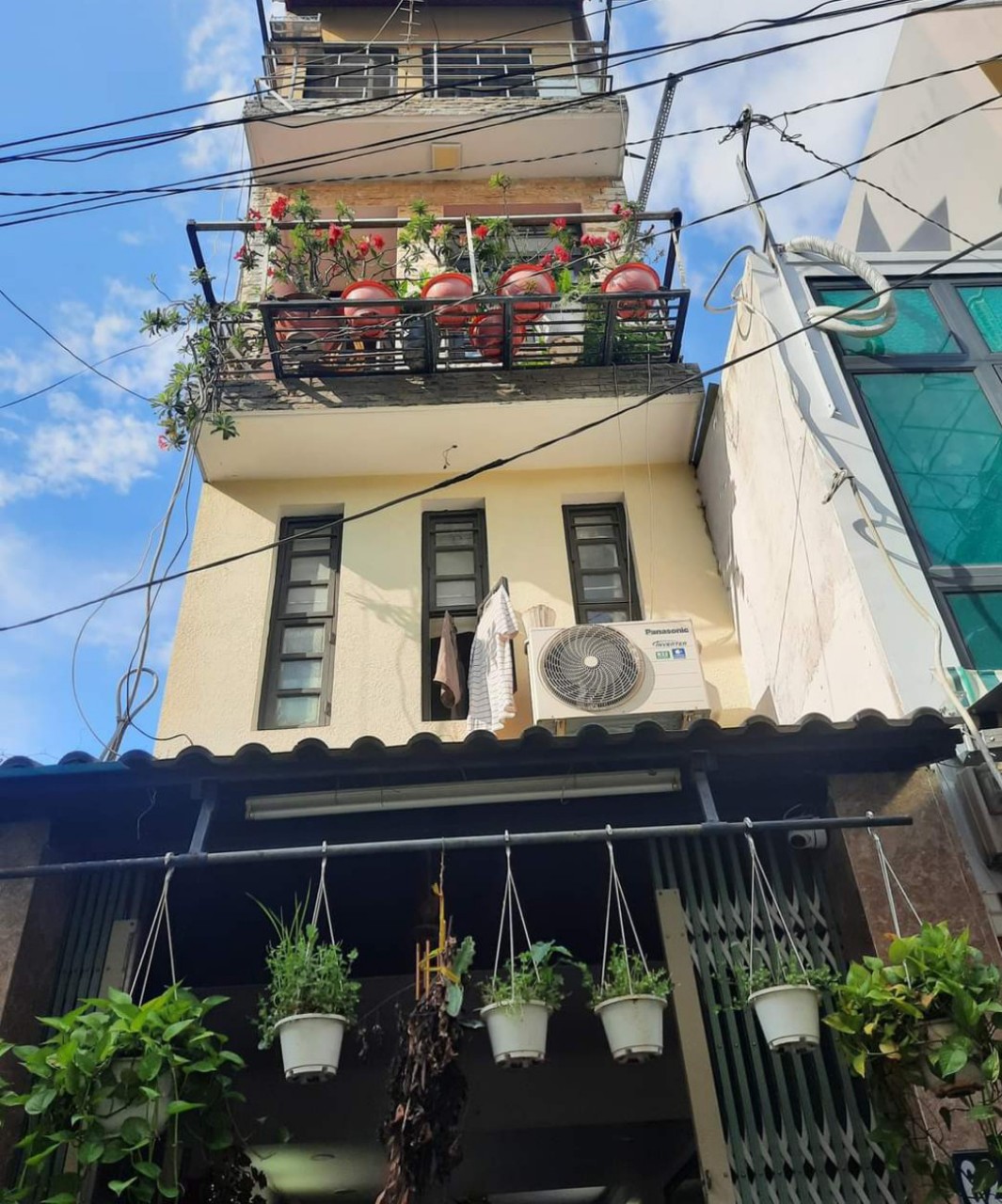 Bán nhà Xe Hơi ĐC Trần Bình Trọng 37m2 4Tầng 3PN sân chung rộng nội bộ an ninh 4.x tỷ 0989998427