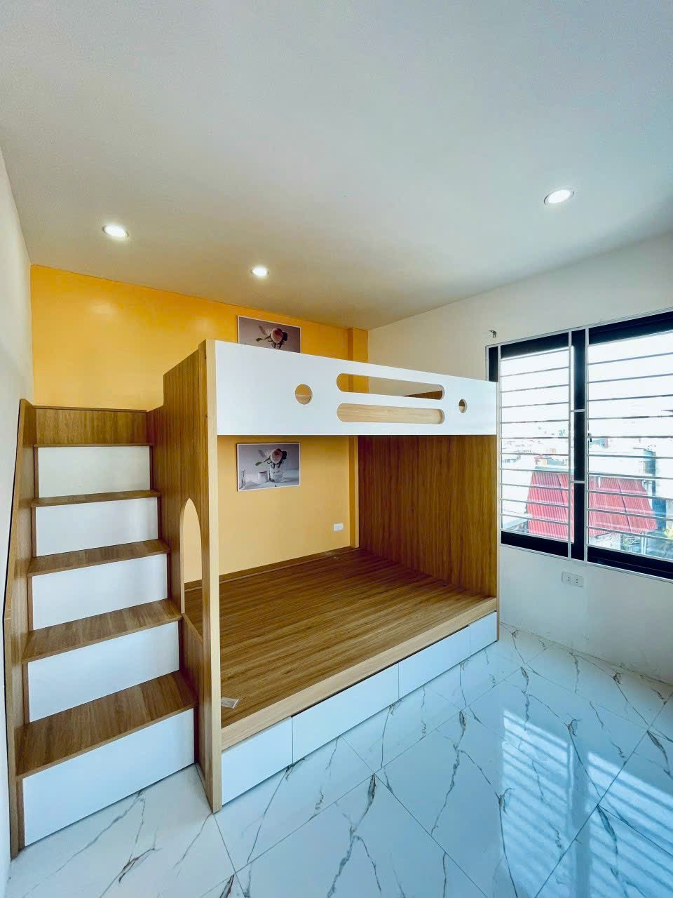 BÁN GẤP căn hộ dòng tiền 600 triệu/năm, 6 tầng thang máy,10 phòng khép kín full nội thất,vị trí đẹp, 10 tỷ có thương lượng