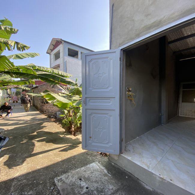 Cần tiền bán gấp lô đất đã có nhà cấp 4 mới xây giá cắt lỗ tốt Thôn Đông Ngàn - xóm Ngòi - Đông Anh