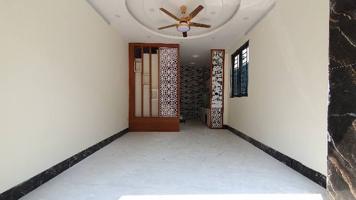 MUA HIỆN TẠI - BÁN TƯƠNG LAI NHÀ ĐẸP NGÔ GIA TỰ - LONG BIÊN - 5 TẦNG NHÀ MỚI ĐÓN TẾT - GẦN CHỢ NHIỀU TIỆN ÍCH - QH ỔN