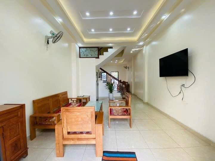 Bán nhà phân lô lô 27 Lê Hồng Phong, 40m 3 tầng độc lập GIÁ 4.3 tỉ gần Mediamart