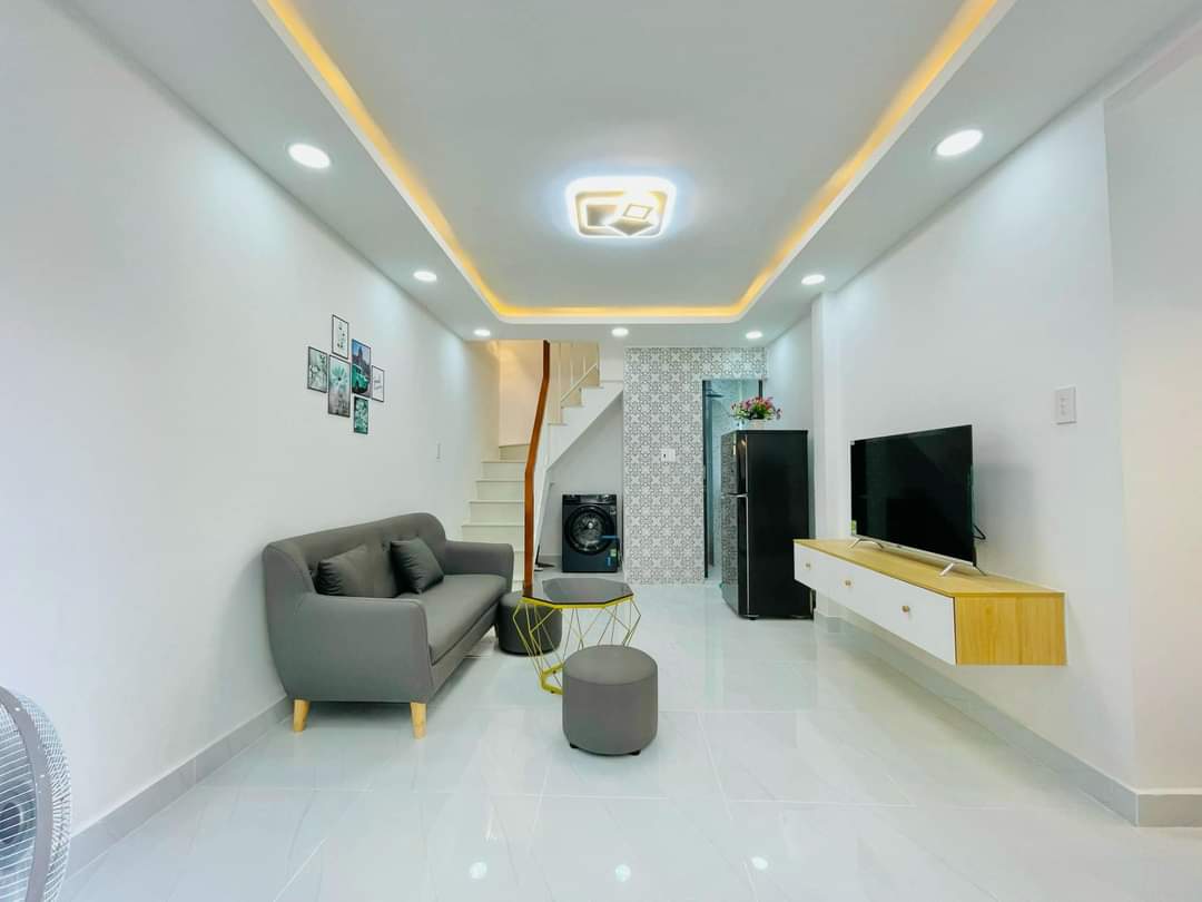 NHÌN ẢNH BIẾT NHÀ ĐẸP! Bùi Đình Tuý 24m2 3T 2PN 70m2dtsd chỉ 3.15 tỷ thương lượng