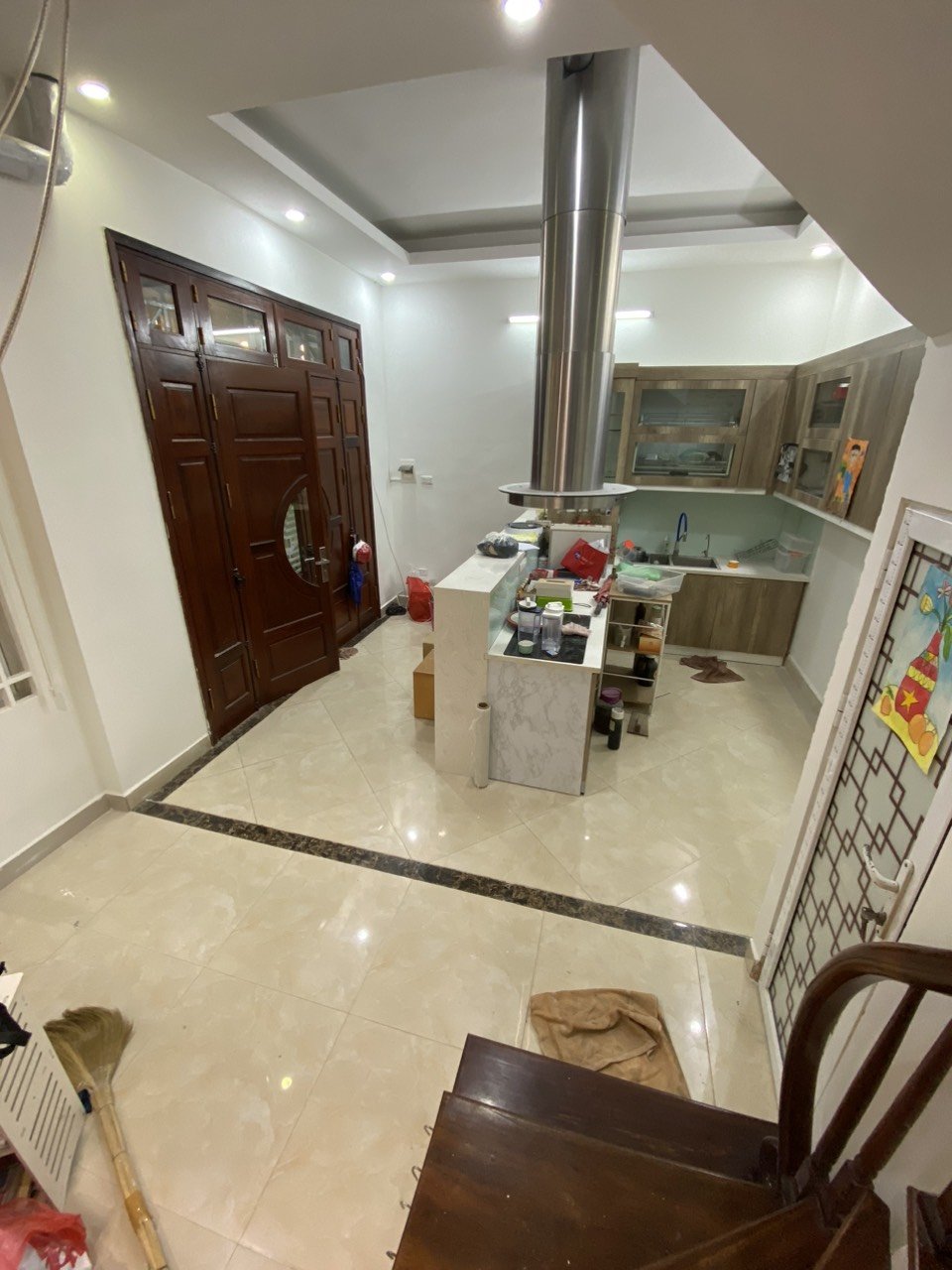 Chính chủ bán 78m2 30m2 x 5 tầng 1 tum ngõ phố Minh khai gần timecity