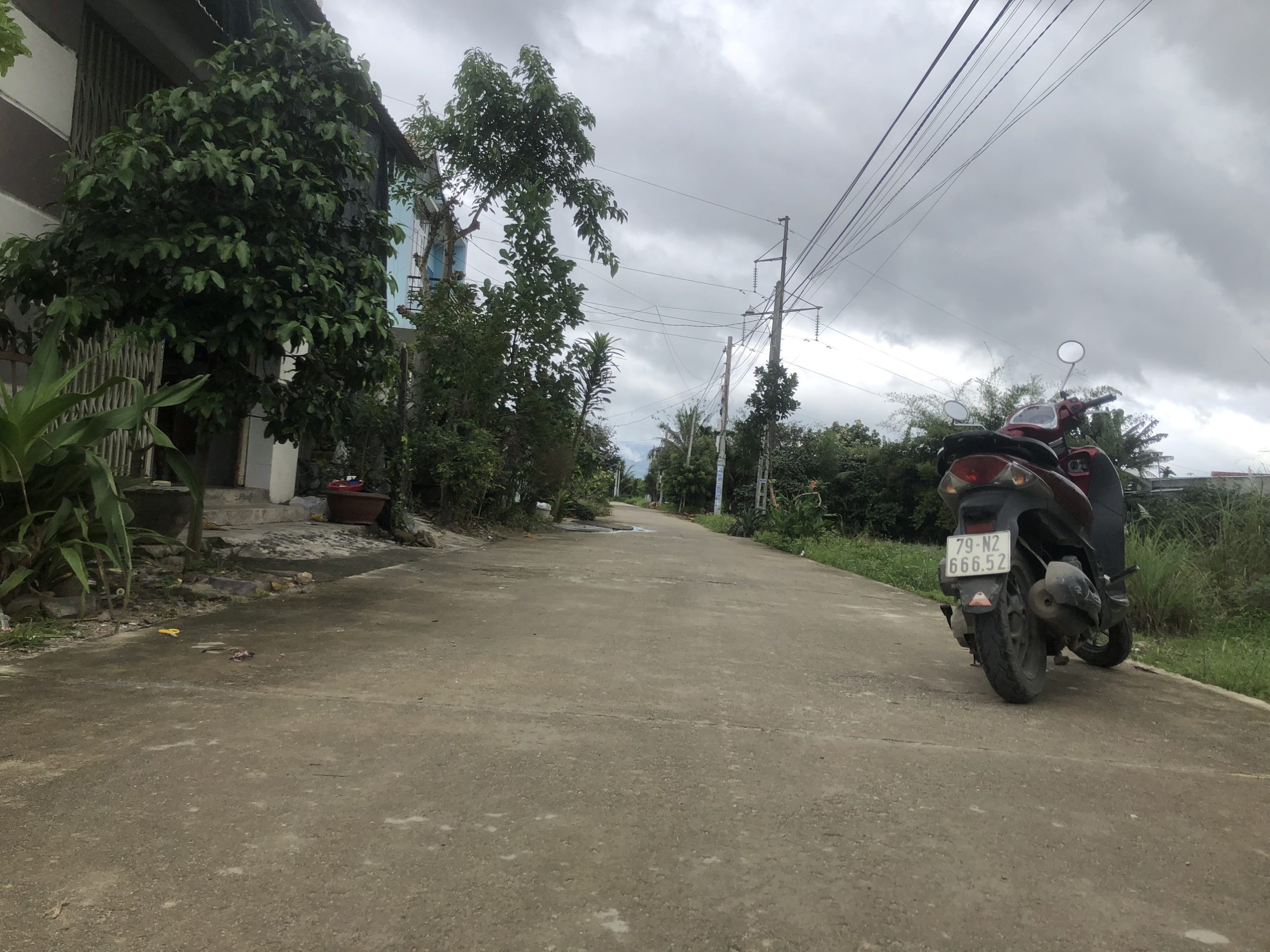 bán 1150m2 đường 10m gần chợ và trường học Suối Tiên Diên Khánh lh 0985451850