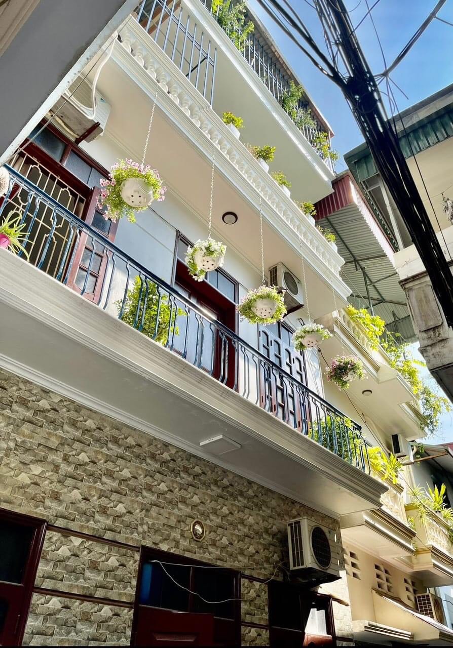 GIẢM 570TR, NHÀ 4TANG THỊNH QUANG, ĐĐ, 35M, MT 7M, NGÕ RỘNG 3M, GẦN PHỐ, CÒN 4,95 TỶ