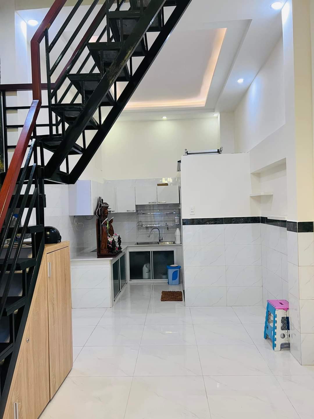 NHÀ SIÊU ĐẸP 160/25 Bùi Đình Tuý hẻm 3m sát xe hơi 24m2 2PN 3.5x7m shr klg chào 2.9 tỷ TL