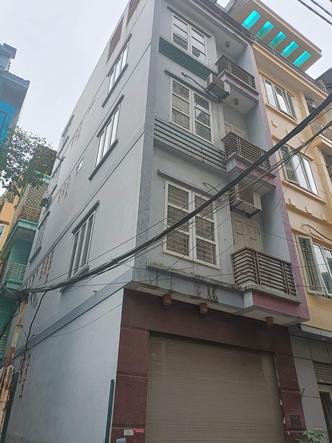 CHÍNH CHỦ BÁN GẤP NHÀ PHỐ HOA BẰNG CẦU GIẤY 50M 5T NHỈNH 9 TY
