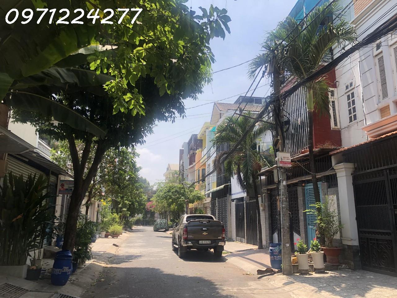 BÁN NHÀ CHÍNH CHỦ MẶT TIỀN ĐƯỜNG SỐ 17 LINH TÂY THỦ ĐỨC 78M2 4 TẦNG 4 PHÒNG NGỦ 4 VỆ SINH ,SHR ,HOÀN CÔNG ĐỦ ,XE HƠI