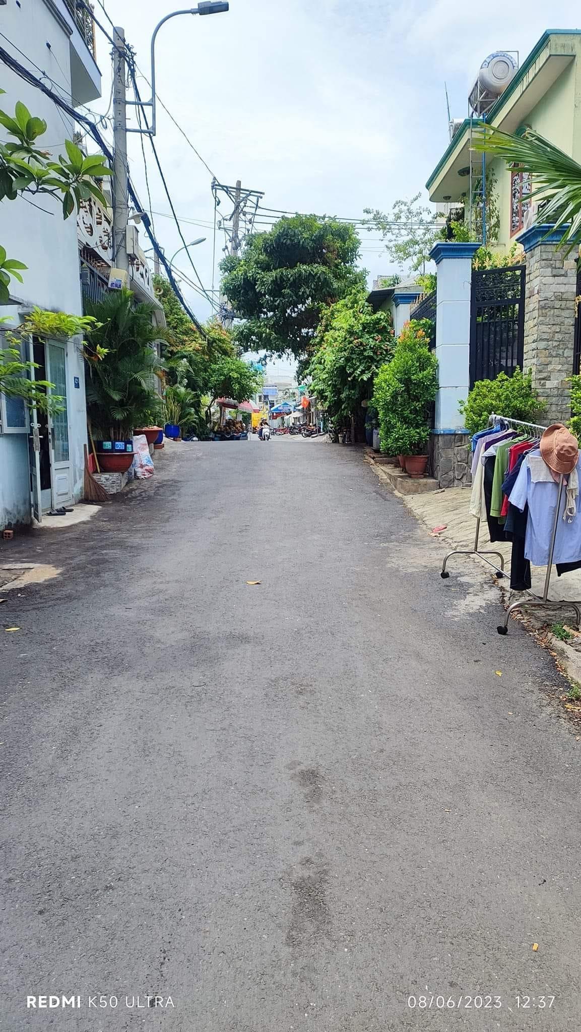 Bán Nhà Mới , Dưới 5 tỷ, HXH, 4 Tầng Xách Vali Ở Ngay, Sổ Hồng Riêng Sát Chợ Linh Xuân, Thủ Đức