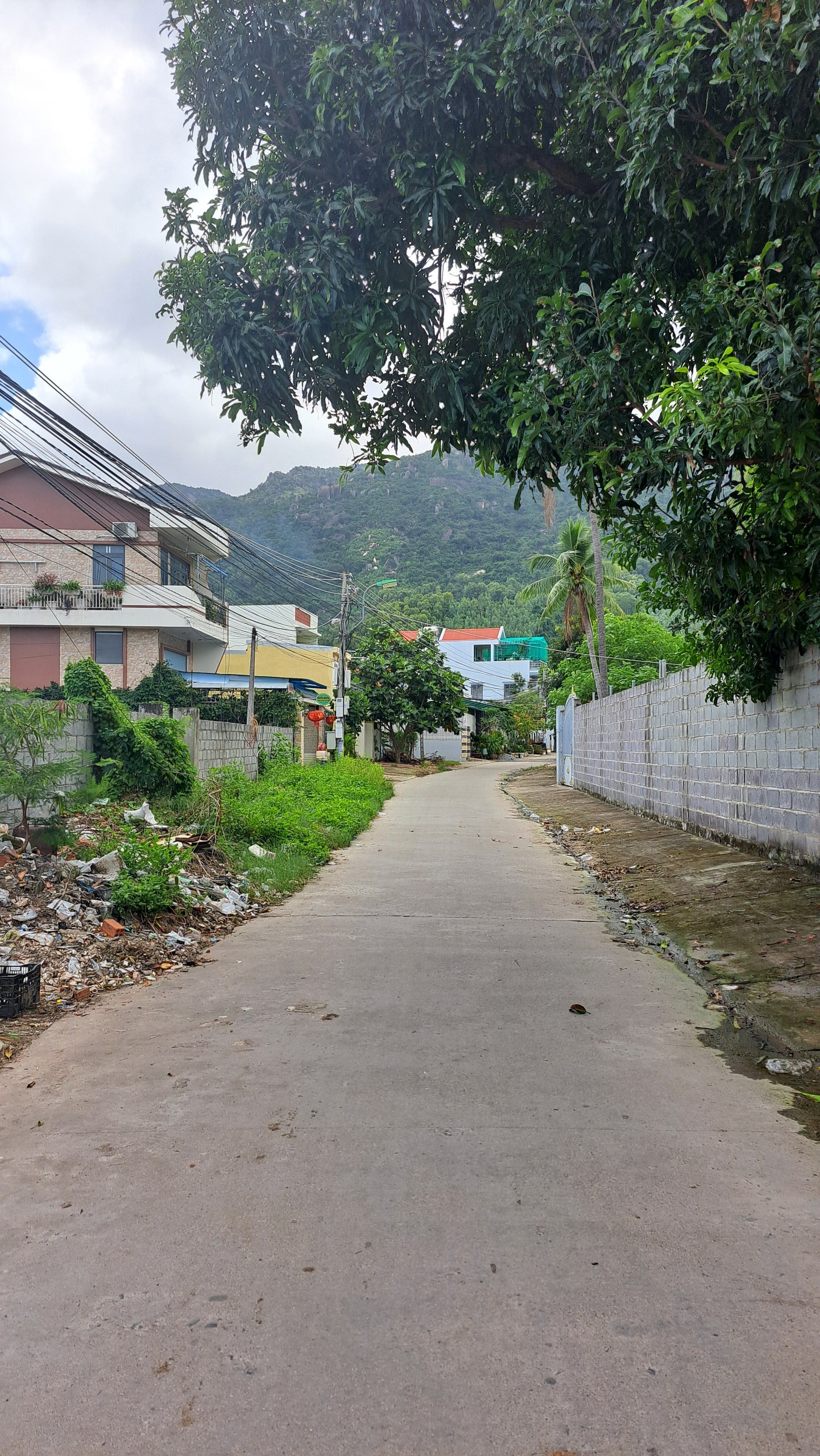 Bán 12 phòng trọ ngay khu du lịch trăm trứng Phước Đồng Nha Trang 0985451850