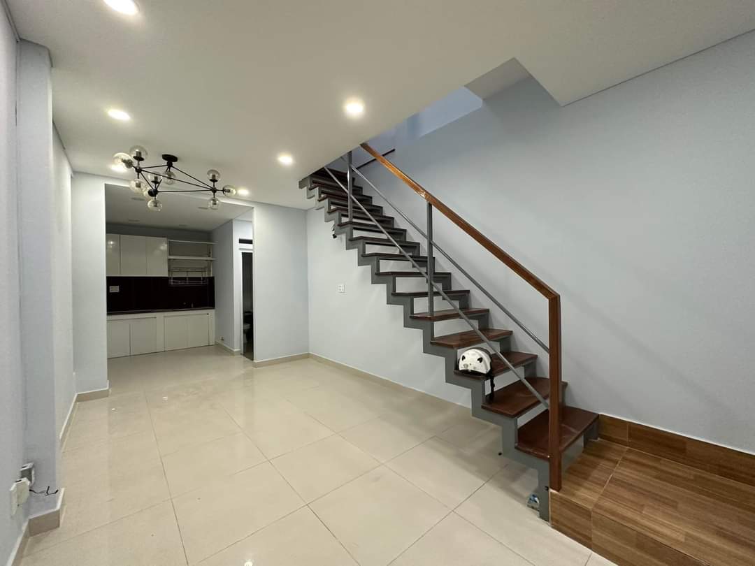 Nhà mặt hẻm 8/Nguyễn Thiện Thuật 38m2 2T 2PN hẻm 3.5m nhà đẹp ở luôn chào 4.3 tỷ