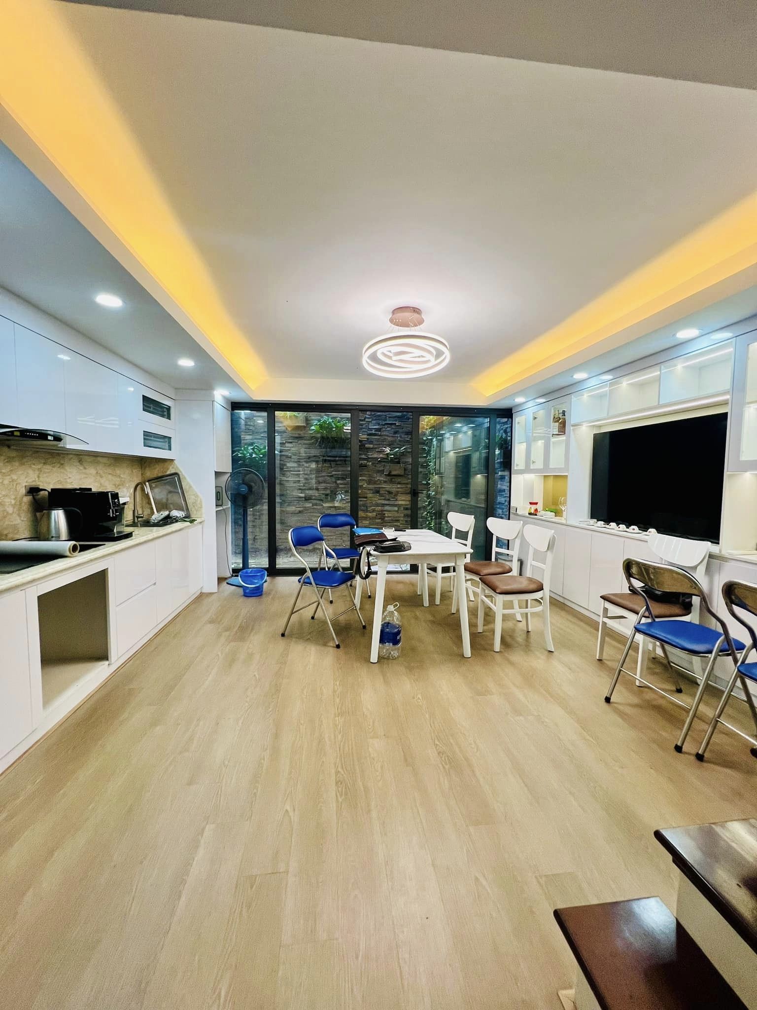 Bán nhà Cầu Giấy, Gần Phùng Chí Kiên, Hoàng Sâm – 0to – Kinh doanh – 80m2 – 5t – 14.5 tỷ.