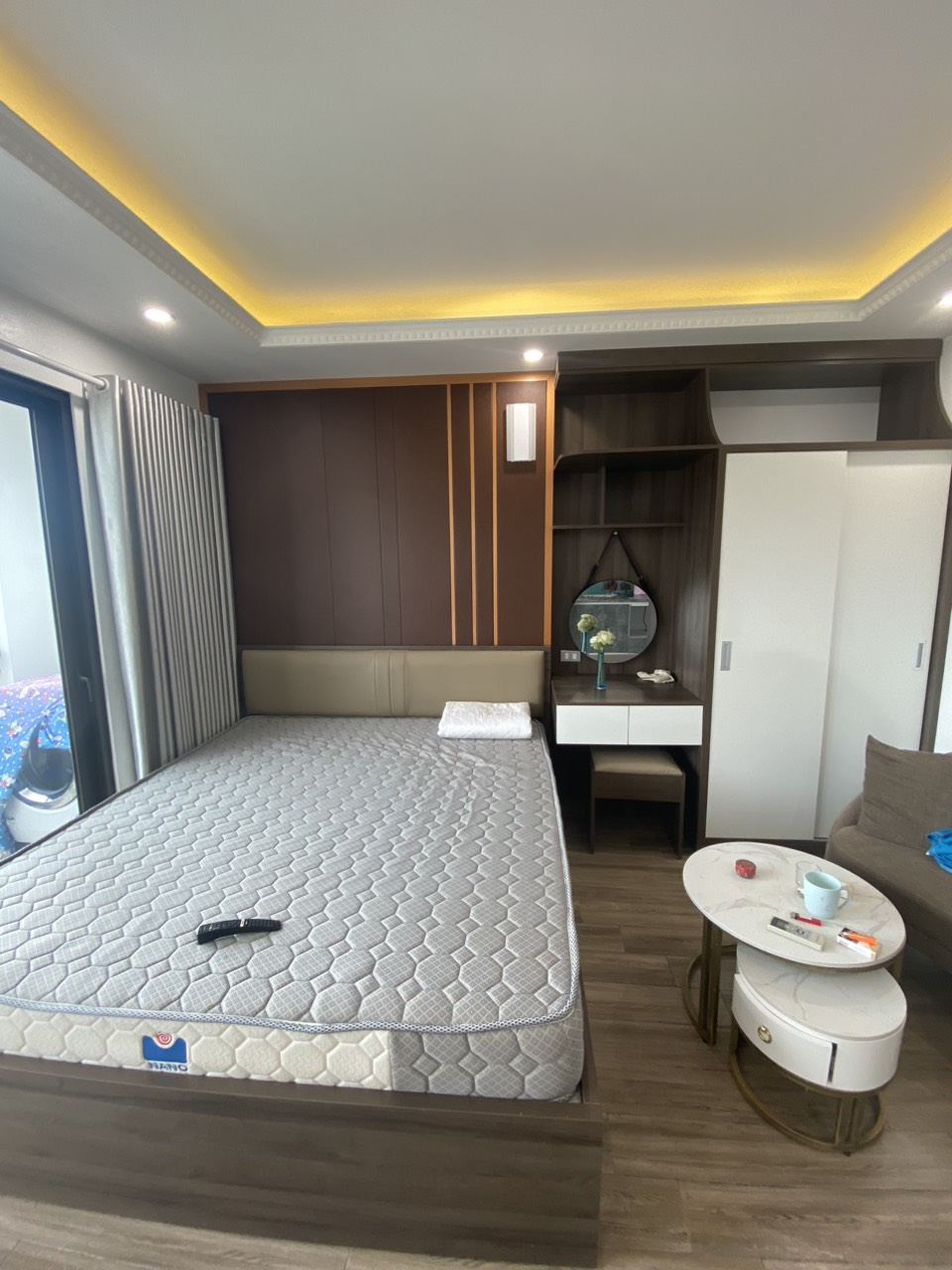 Cho thuê Căn Apartment tại ngõ 193 Trích Sài, Bưởi, Tây Hồ. View hồ bất tận. Chỉ 6tr