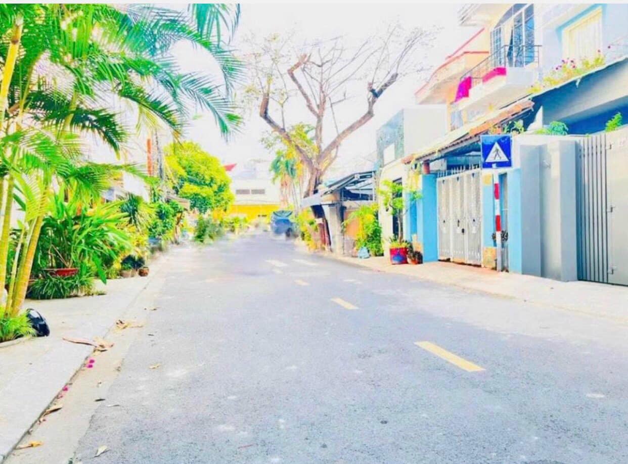 CHỦ CÓ VIỆC NÊN MUỐN ĐỂ LẠI CĂN NHÀ TTTP 2 TẦNG KHU BÀN CỜ P.PHƯỚC TÂN Vị trí: khu bàn cờ tiện ích sung quanh kinh