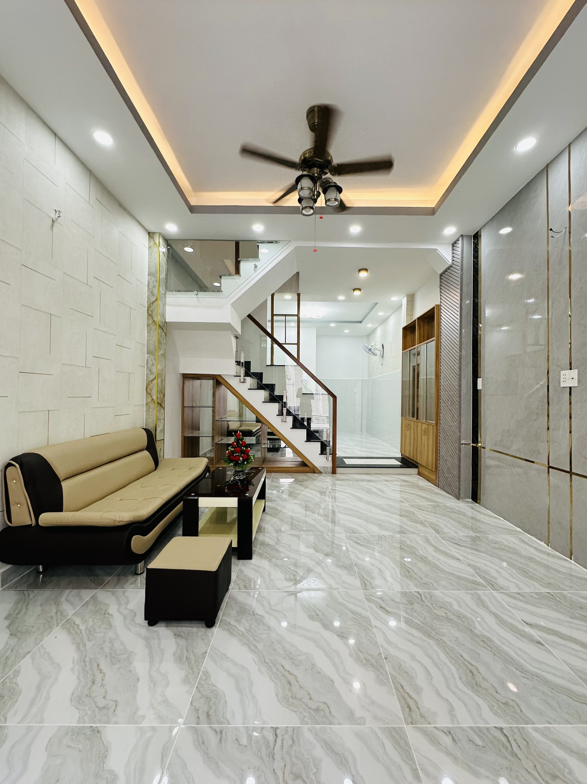 Bán Nhà Quang Trung Gò Vấp Kề Sân Bay 50m2 2 Phòng Ngủ Xe Hơi Nhỉnh 4 Tỷ