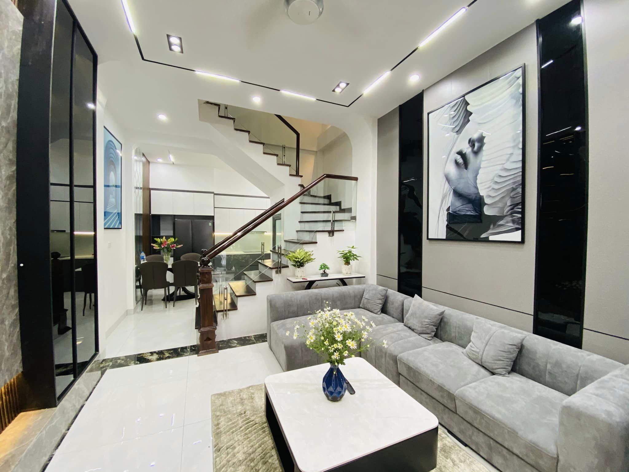 BÁN NHÀ CHÙA BỘC, ĐỐNG ĐA, CĂN GÓC, MỚI, Ô TÔ, 6 TẦNG THANG MÁY, 80M2, MT 6M, 16,5 TỶ