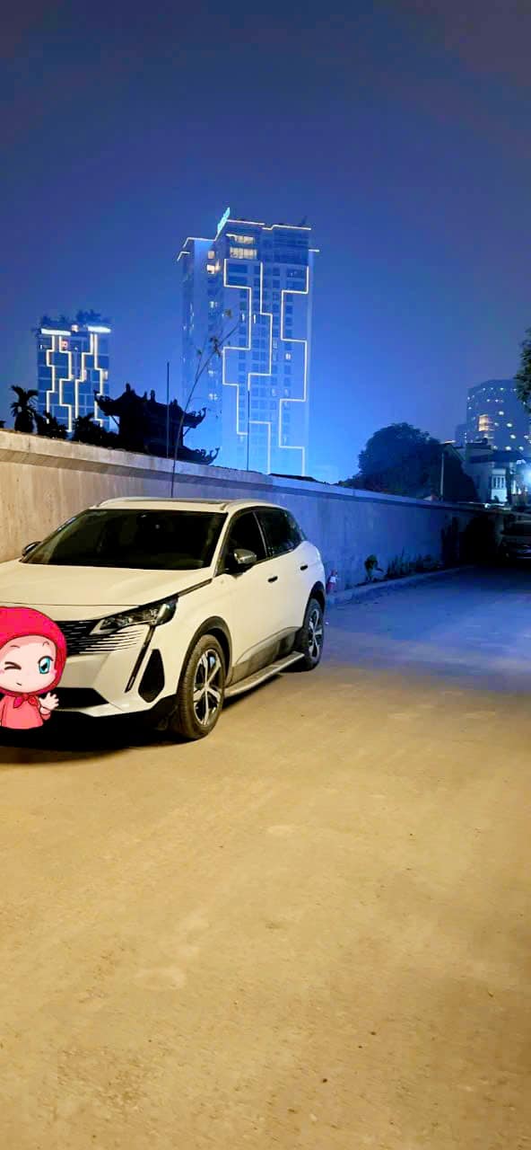 NHÀ ĐẸP ĐÓN TẾT QUẬN TÂY HỒ 5 TẦNG 10M RA MẶT PHỐ DT:40M2 MT:3.6M 3 P.NGỦ GIÁ:4.8 TỶ - ÔTÔ ĐẬU ĐỖ NGÀY ĐÊM .