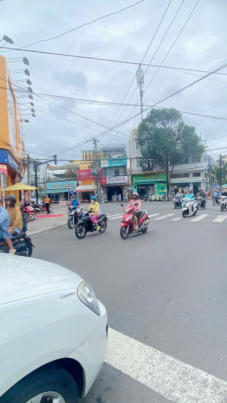 BÁN NHÀ 4 TẦNG MẶT TIỀN TTTP KHUNG ĐƯỜNG KINH DOANH TỐT PHƯỚC HẢI