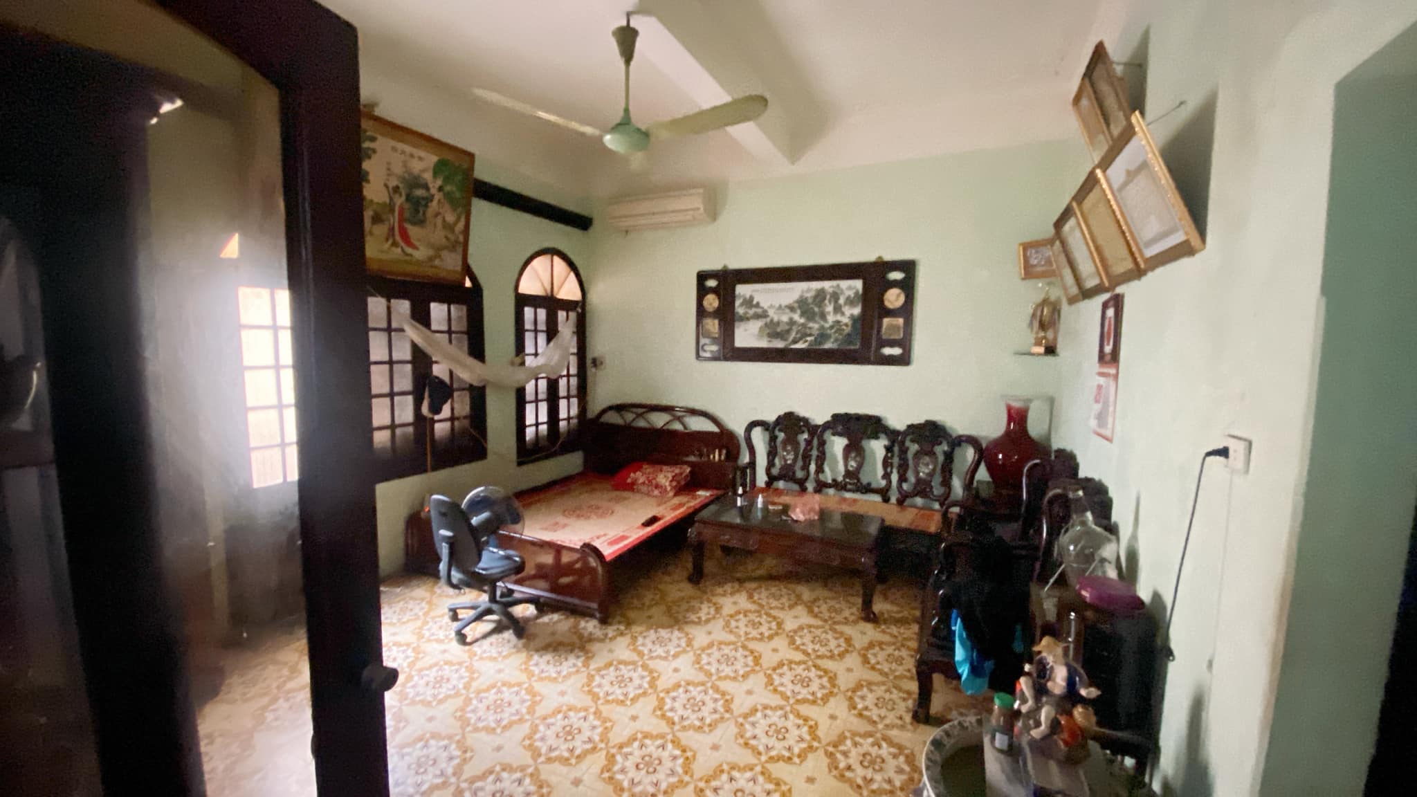 Bán nhà phố Văn Chương, Đống Đa, ô tô tránh, tiện kinh doanh 4 tầng 100m2 giá 18 tỷ