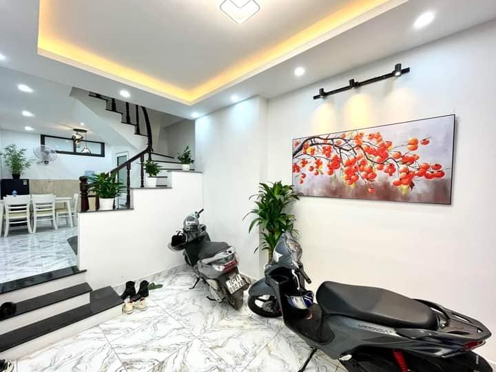 BÁN NHÀ PHỐ ÂU CƠ QUẬN TÂY HỒ VỊ TRÍ ĐẸP ÔTÔ ĐẬU ĐỖ NGÀY ĐÊM CÁCH NHÀ 10M,NHÀ 2 MẶT THOÁNG VĨNH VIỄN TRƯỚC SAU THIẾT KẾ