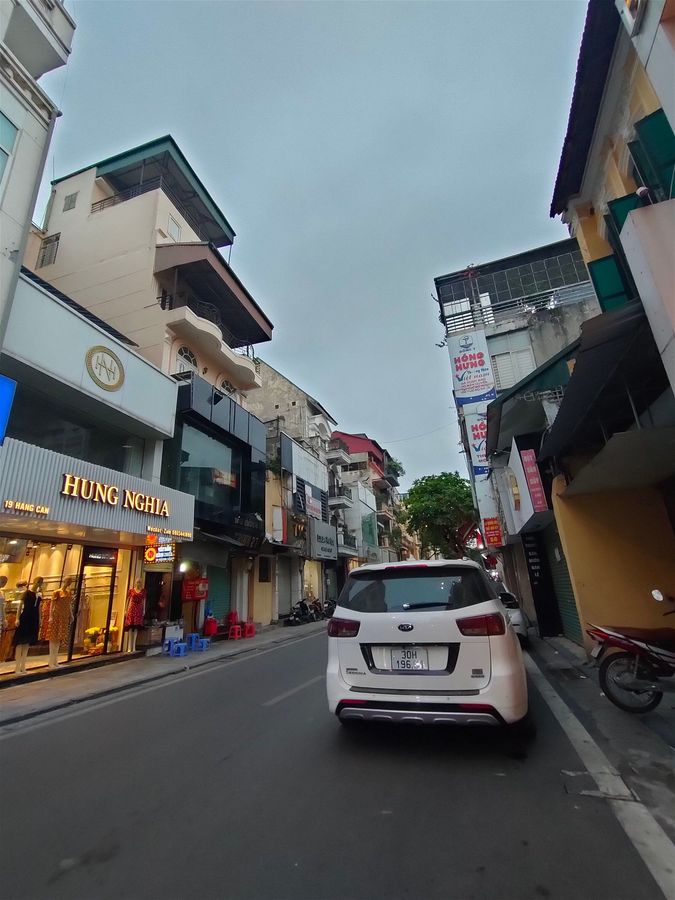 Bán nhà mặt Ngõ Gạch Hoàn Kiếm 80m2 x 2T - mt 8m - 45 tỷ