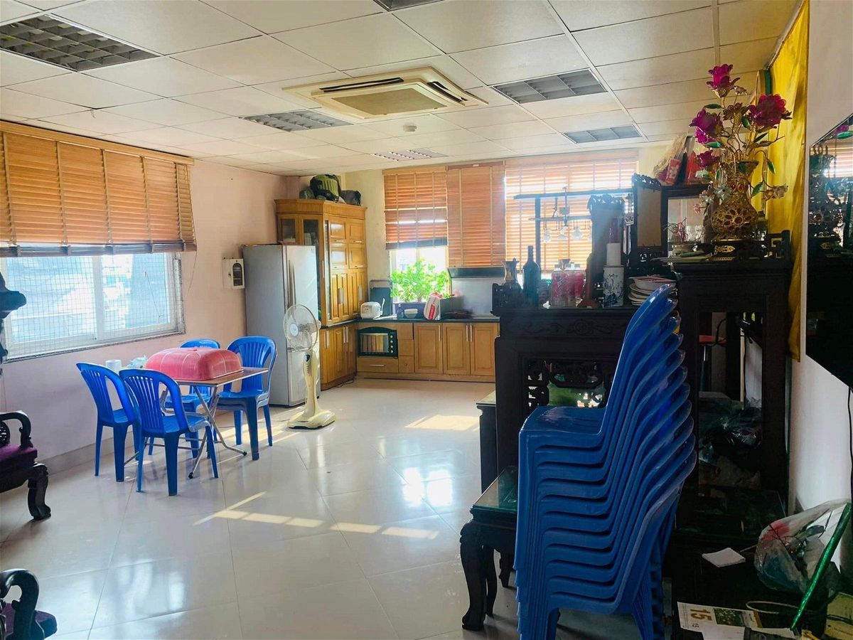 190m2